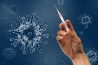 Вакцинированным от COVID-19 предложили дать дополнительные выходные