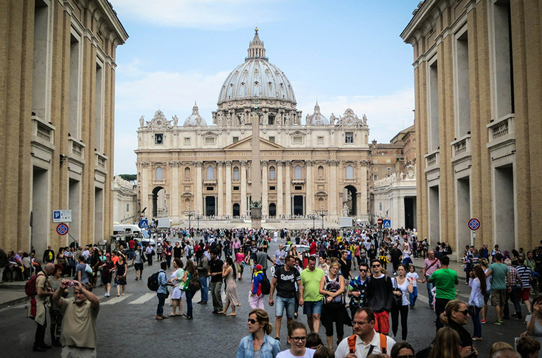 В Италии за сутки выявлено 4743 случая заражения COVID-19