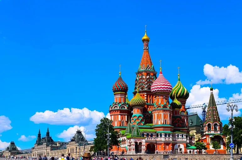 Власти Москвы не планируют широко праздновать День города