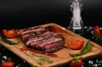 Названы продукты, повышающие риск рака кишечника