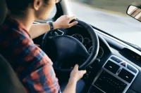 Автоэксперт рассказал, как сэкономить на бензине