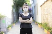 Эксперт: Италия ещё не преодолела летнего пика COVID-19
