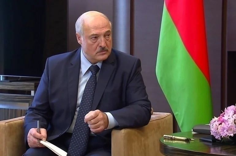 Минск попросил Москву помочь с получением кредита через Евразийский банк