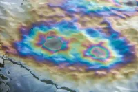 Оценка площади разлива нефти в Чёрном море выросла в 400 тысяч раз