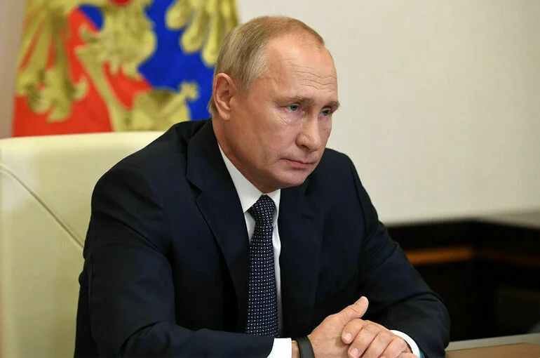 Годовая инфляция в России сейчас составляет 6,5%, заявил Путин 