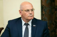 Использование мобильников школах нужно ограничить, считает Круглый