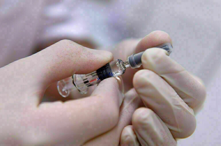 В Минздраве назвали оптимальный срок беременности для вакцинации от COVID-19