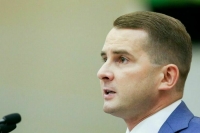 Критерии нуждаемости при назначении пособий не должны быть жёсткими, заявил Ярослав Нилов