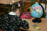 Линейки в школах Москвы разрешили провести с участием родителей