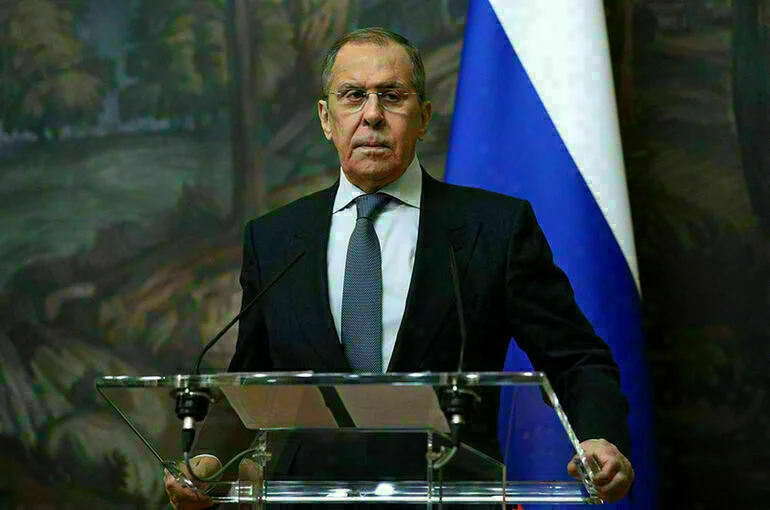 Лавров назвал критику Сталина атакой на итоги Второй мировой