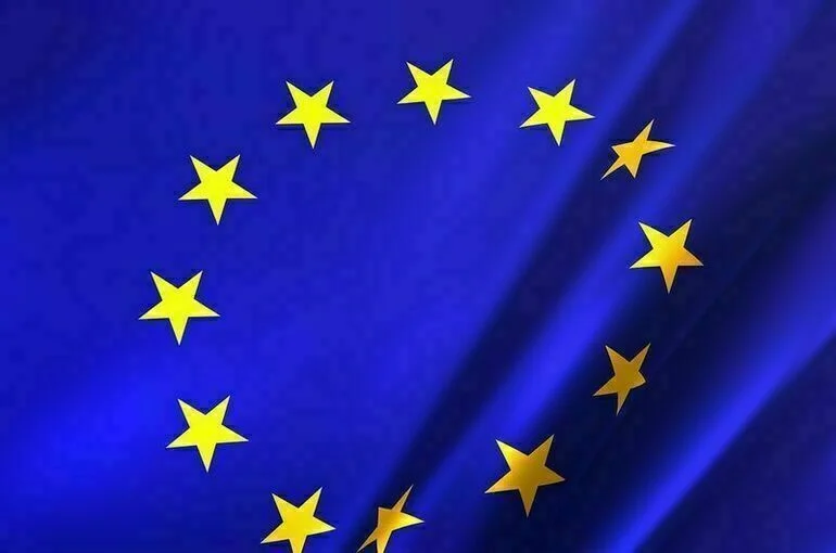 Европарламент утвердил доклад с призывом пересмотреть отношения с Россией