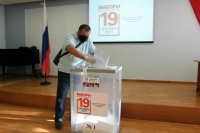 В Греции открылись участки для голосования на выборах в Госдуму