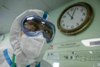 В ВОЗ рекомендовали пациентам с коронавирусом из группы риска лечение антителами