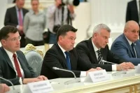 Губернаторам могут разрешить возглавлять регионы более двух сроков подряд