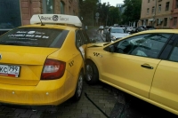 Кабмин предложил ограничить возможность работы таксистами для ранее судимых