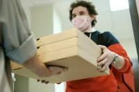 В ВОЗ призвали сервисы по доставке указывать данные о питательности продуктов