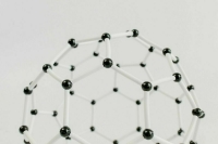 Нобелевскую премию по химии присудили за новые методы синтеза молекул