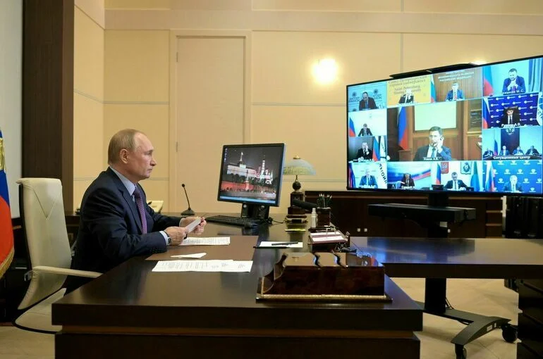 Путин: Европа пытается бороться за углеродную нейтральность за счет России