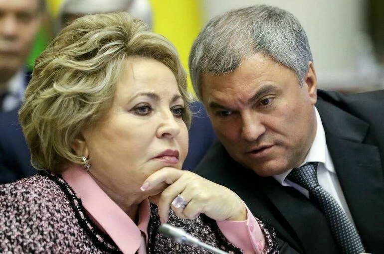 Матвиенко поздравила Володина с избранием на должность председателя Госдумы VIII созыва