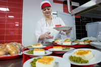 Еду в больницах обогатят белками и витаминами