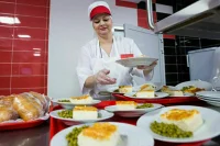 Еду в больницах обогатят белками и витаминами