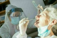 ВОЗ зафиксировала сокращение случаев заражения коронавирусом в мире