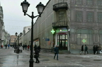 Пожилые москвичи на самоизоляции смогут выйти в магазин или в аптеку