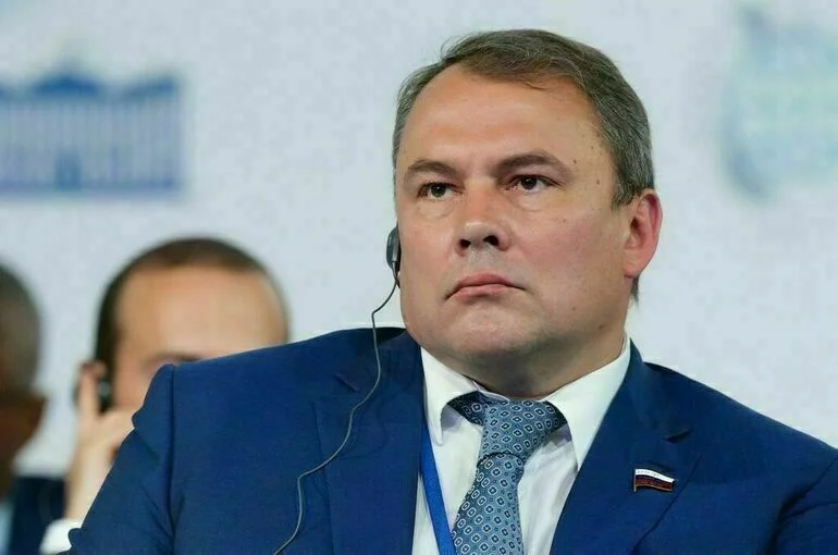 Толстой оценил реакцию ЮНЕСКО на решение Амстердама по &laquo;скифскому золоту&raquo; 