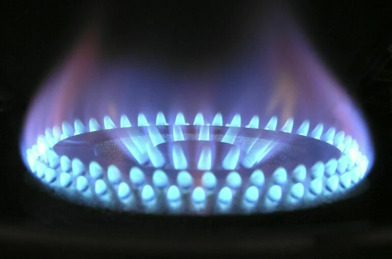 Цена газа в Европе опустилась ниже 1000 долларов