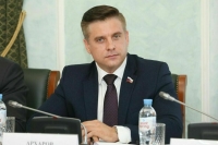 Сенатор призвал ввести для генно-клеточных лекарств особое регулирование