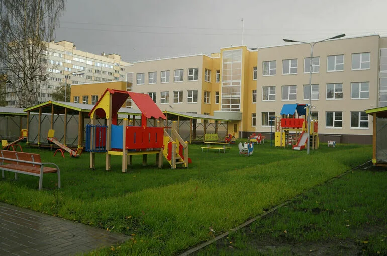 У детсадовцев в Шушарах появились бассейн и метеостанция