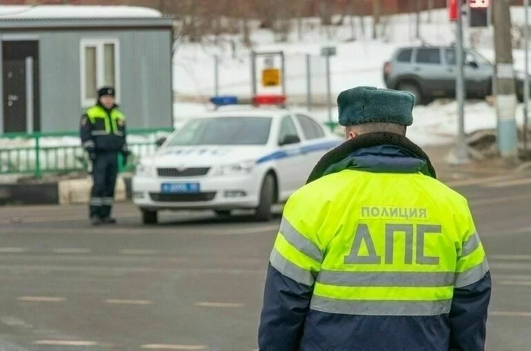 СМИ: на машинах ДПС могут появиться &laquo;умные» системы надзора