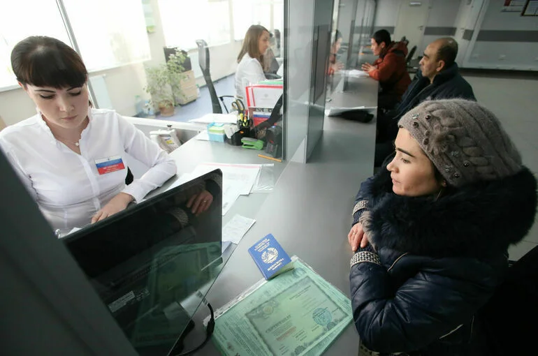 Мигрантов на медосвидетельствовании проверят на ВИЧ и наркотики