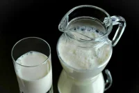 СМИ: Минсельхоз допустил рост цен на молочную продукцию