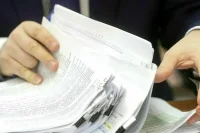 Какие документы надёжнее хранить в бумажном виде