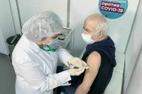 На Кубани ввели обязательную вакцинацию от COVID-19 для пожилых