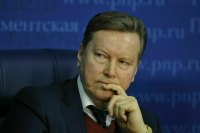 Нилов: тестирование на COVID-19 нужно проводить по доступной цене