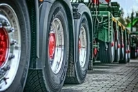 Сенаторы попросят Минтранс решить проблемы с выдачей спецразрешений для большегрузов