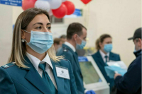 Налоговые инспекторы отмечают профессиональный праздник