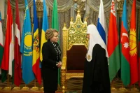 Матвиенко поздравила патриарха Кирилла с 75-летием