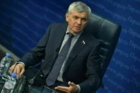 Петров: без вакцинации детей Россия не сможет достичь коллективного иммунитета 