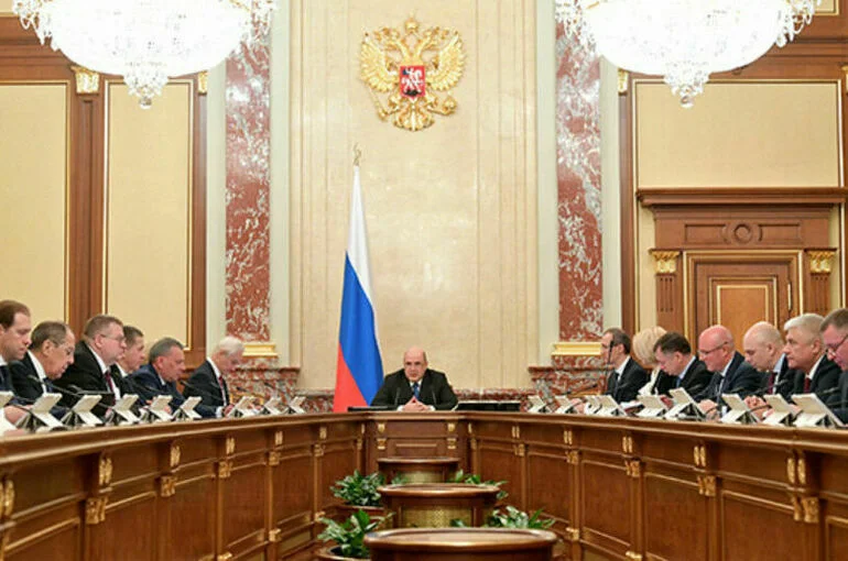 Кабмин уточнил порядок передачи федеральных средств в регионы на помощь безработным