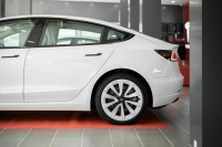 Илона Маска пригласили открыть в Санкт-Петербурге автозавод 