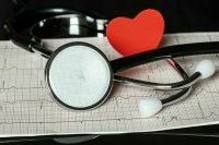 Врач рассказал, как COVID-19 провоцирует проблемы с сердцем