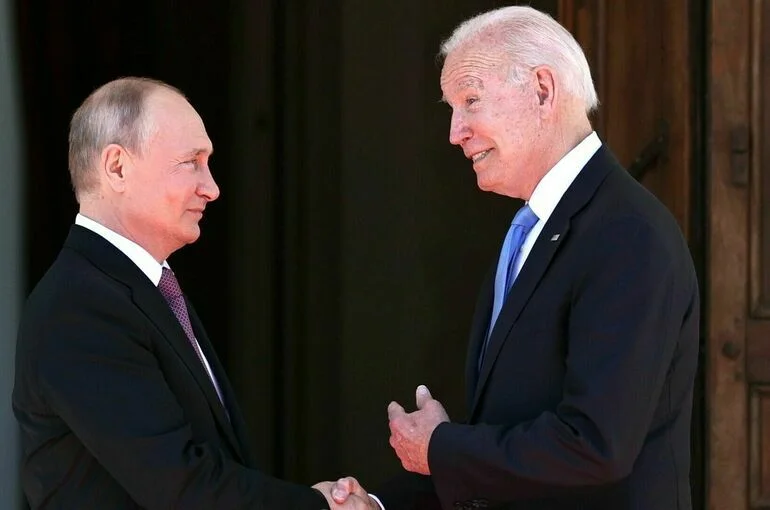 Путин и Байден начали переговоры по видеосвязи
