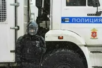 Полицейским хотят разрешить вскрывать автомобили