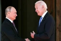 Путин и Байден начали переговоры по видеосвязи