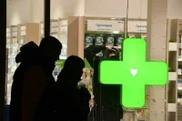 Росздравнадзор закрыл 10 тысяч интернет-аптек