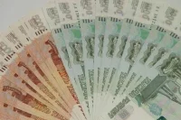 Кабмин распорядился направить более 13,8 млрд рублей родителям-одиночкам 