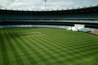 Спортсменов хотят обязать платить компенсации за переход в зарубежные клубы